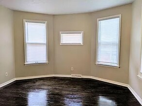 1014 N 32nd St in Omaha, NE - Building Photo - Building Photo