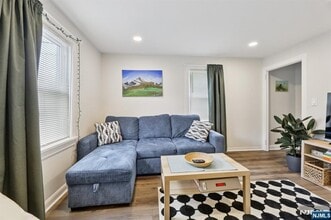 567 S Broad St in Glen Rock, NJ - Building Photo - Building Photo