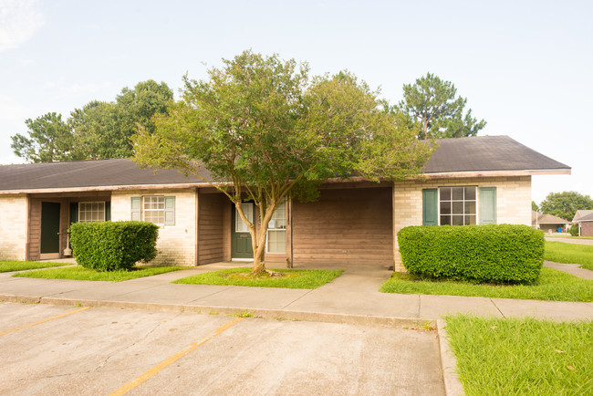 Oakbrook Apartments