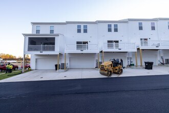 15369 Sunray Aly in Midlothian, VA - Building Photo - Building Photo