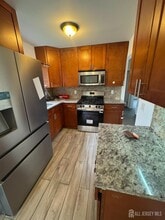 51 Kenwood Terrace in Hamilton Township, NJ - Building Photo - Building Photo