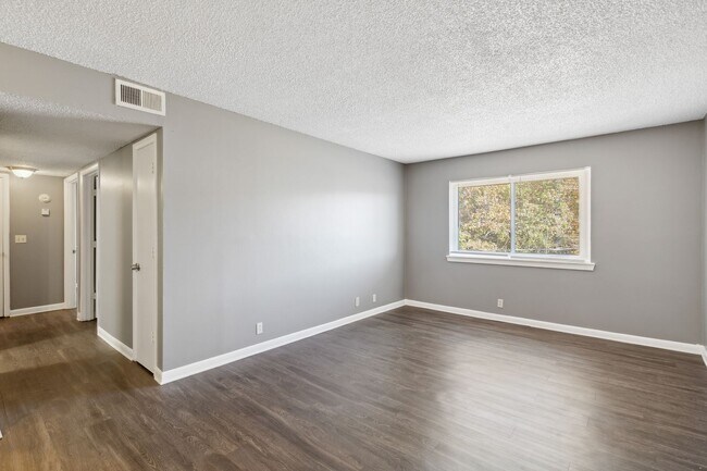 Manchester Arbors in Manchester, TN - Building Photo - Building Photo