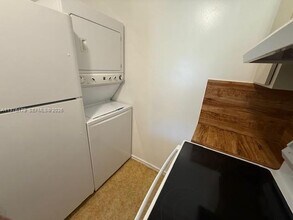 1250 NE 119th St in Miami, FL - Building Photo - Building Photo