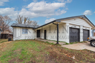 8710 Lakeland Cir in Wichita, KS - Building Photo