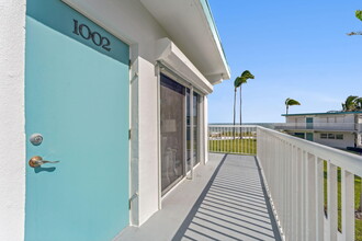 1470 S Ocean Blvd in Pompano Beach, FL - Building Photo - Building Photo