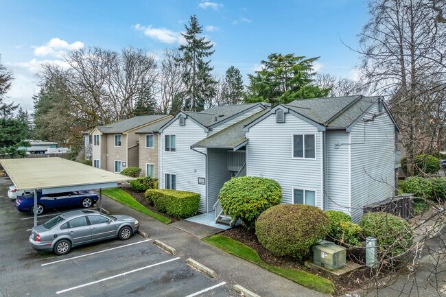 Lexington Apartments in Lakewood, WA - Building Photo - Building Photo
