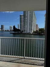 4000 NE 170th St in North Miami Beach, FL - Building Photo - Building Photo