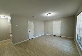 251 Lawrence Rd in Jackson, MS - Building Photo - Building Photo