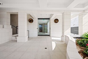 The Georgian Studio City in Studio City, CA - Building Photo