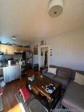 26 Park Vale Ave in Boston, MA - Foto de edificio - Building Photo