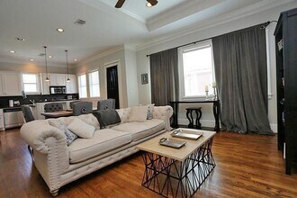 919 Yale St in Houston, TX - Building Photo - Building Photo
