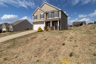 2778 Vista Meadows Ln in Sevierville, TN - Building Photo - Building Photo