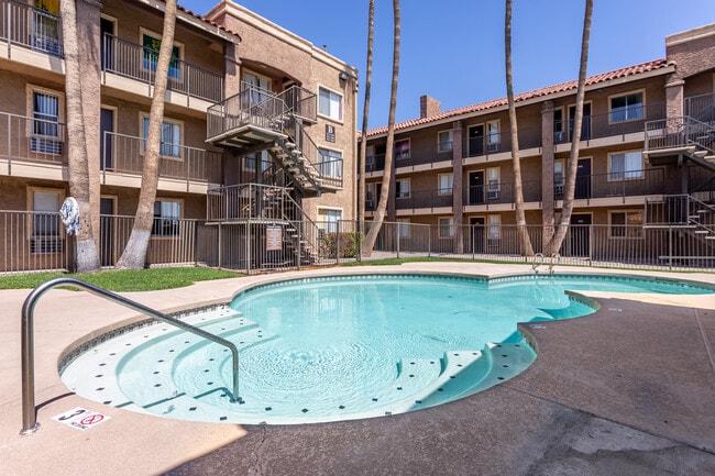 Best 1 Bedroom Apartments in Phoenix, AZ: from $865