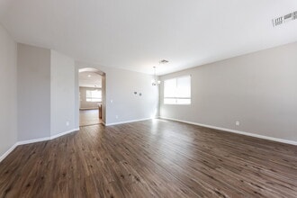 14338 W Crocus Dr in Surprise, AZ - Building Photo - Building Photo