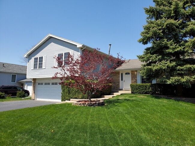 property at 8 E Harbor Dr