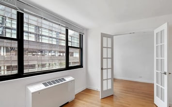 856 10th Ave in New York, NY - Foto de edificio - Building Photo