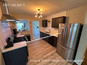 4625 3rd Ave S in St. Petersburg, FL - Building Photo - Building Photo