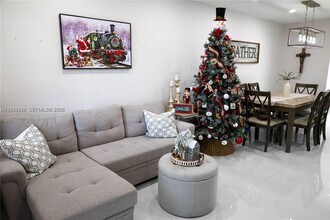 10731 SW 51st Dr in Miami, FL - Building Photo - Building Photo