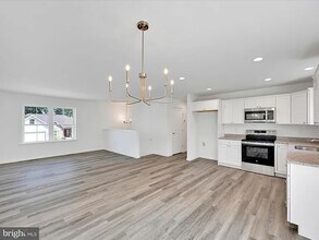 566 Monocacy Trail in Spring Grove, PA - Building Photo - Building Photo