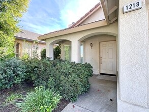 1218 Arbor Dr in Roseville, CA - Building Photo - Building Photo