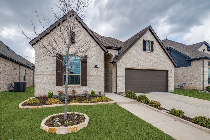 7015 Hopper Ct in Royse City, TX - Foto de edificio