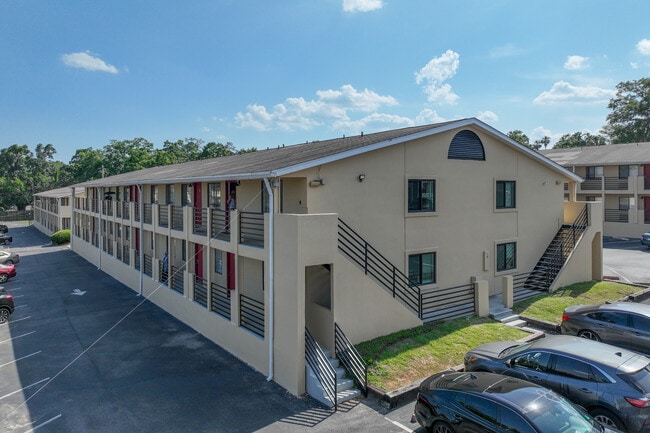 Renegade Condominiums in Tallahassee, FL - Foto de edificio - Building Photo