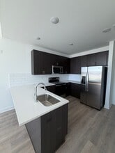 Metro 1 in Kansas City, MO - Foto de edificio - Building Photo