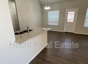 9212 Groff Lndg in Converse, TX - Building Photo - Building Photo