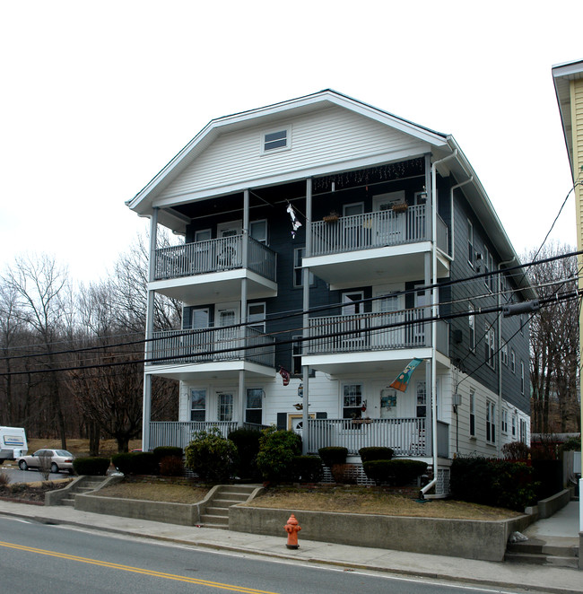 293 Manville Rd in Woonsocket, RI - Building Photo - Building Photo