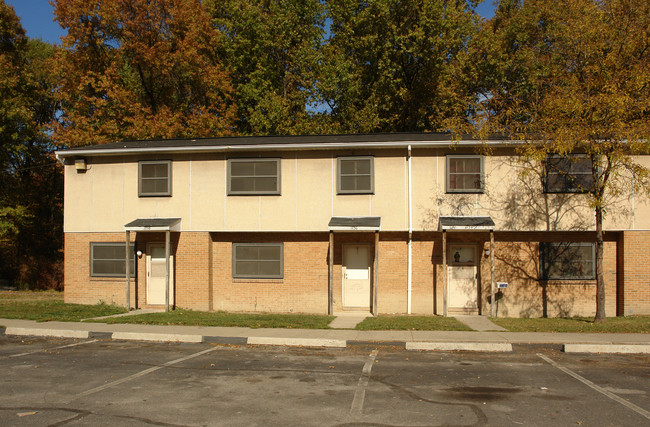 1758-1752 Colt Ct in Warren, OH - Foto de edificio - Building Photo