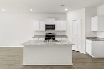 2111 Texoma Pkwy in Sherman, TX - Building Photo - Building Photo