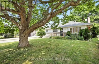 1416 Nash Rd in Clarington, ON - Building Photo