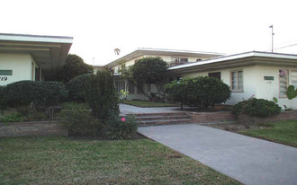 115-119 S Illinois St in Anaheim, CA - Building Photo