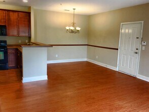 8401 Callabee Way, Unit D-10 in Nashville, TN - Foto de edificio - Building Photo