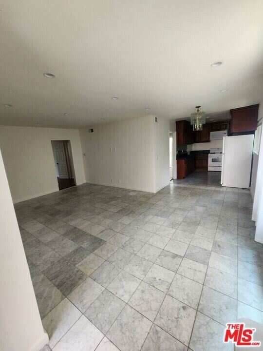 1462 S Bedford St in Los Angeles, CA - Building Photo