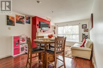 2393 Welcher Ave in Port Coquitlam, BC - Building Photo - Building Photo