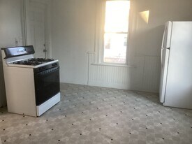 3218 N 1st St in Milwaukee, WI - Building Photo