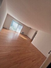 470 St Moritz Dr, Unit 1A in Glen Ellyn, IL - Foto de edificio - Building Photo