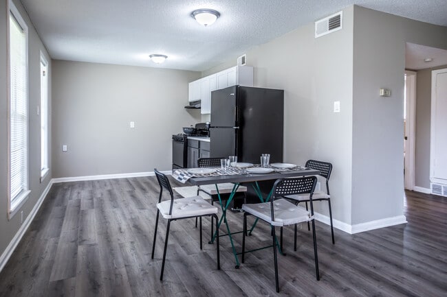 Villages at Harrison Creek- $1000.00 off! in Memphis, TN - Building Photo - Interior Photo