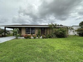 2330 Lee Terrace in Port Charlotte, FL - Building Photo