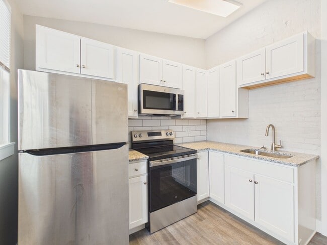 916 Green St in Harrisburg, PA - Building Photo - Building Photo