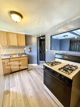 21251 Westview Ave in Ferndale, MI - Building Photo - Building Photo
