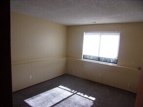 505 W Berry Ave in Littleton, CO - Foto de edificio - Building Photo