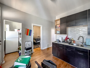 4711 N Albany Ave, Unit K02J in Chicago, IL - Building Photo - Building Photo