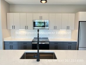 20 Upper Falls Rd in Biddeford, ME - Building Photo - Building Photo