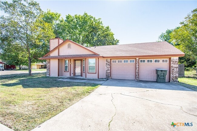 property at 2608 Tracey Cir