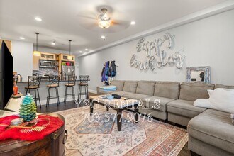 1435 Tremont St, Unit #3 in Boston, MA - Building Photo - Building Photo