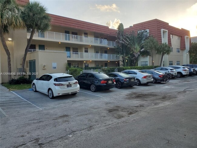 property at 1300 Moffett St