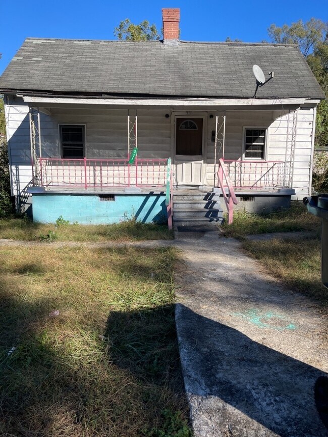 311 River St photo'
