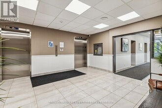 21 King St in London, ON - Building Photo - Building Photo
